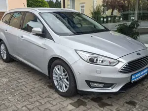 Ford Focus Turnier 1.0 EB Titanium 1. Hand Winterräder