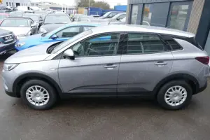 Opel Grandland X 1.2 - Klimaautomatik Sitzheizung Tempomat Radio US Bild 5