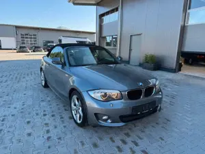 BMW 118 Baureihe 1 Cabrio 118d Bild 2