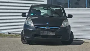 Subaru Justy Trend eFH TüV Neu R-CD Bild 3