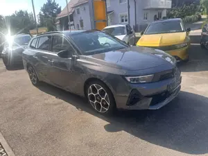 Opel Astra Ultimate PanoramaGlasschiebedach VollLeder HeadUp