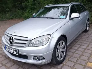 Mercedes-Benz 220 Kombilimusine Bild 4