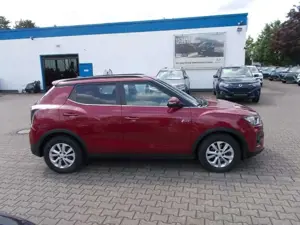 SsangYong Tivoli Quarz 1.5T, Navi Kamera PDC SHZ Bild 4