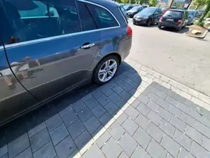 Opel Insignia Insignia Sports Tourer Diesel 2.0 CDTI Edition Bild 3