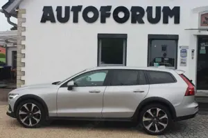 Volvo V60 Cross Country Plus B5 AWD~Pano~Kamera~Sitzlu Bild 4