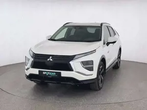 Mitsubishi Eclipse Cross Basis Hybrid4WD 2.4*SHZ*RFK*AT*uvm