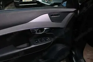 Volvo XC90 D5 AWD Geartronic R-Design Four-C LED Navi Leder H Bild 5