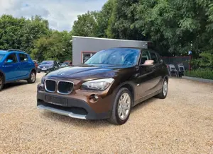 BMW X1 Baureihe 18d xDrive*SR+LMF*WR*AHK*Navi*Klima*
