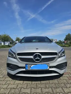 Mercedes-Benz CLA 200 AMG Line