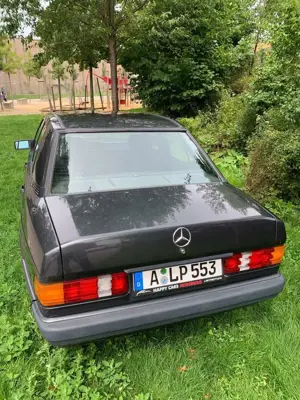 Mercedes-Benz 190 E 1.8