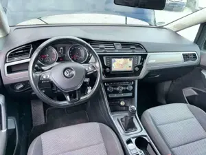 Volkswagen Touran Comfortline NAVI,2xPDC,Tempom+ACC,Service Bild 5