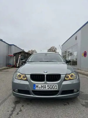 BMW 325 325i AUTOMATIK TÜV CARPLAY