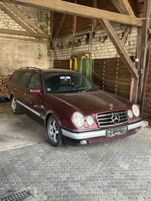 Mercedes-Benz E 200 T Avantgarde E200 W210 Mercedes TÜV 06/2026