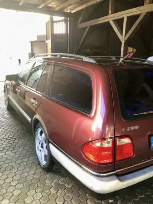 Mercedes-Benz E 200 T Avantgarde E200 W210 Mercedes TÜV 06/2026 Bild 3