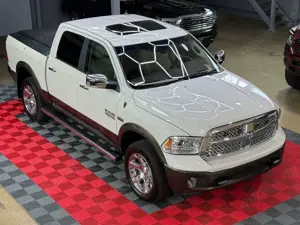 Dodge RAM 1500 5.7 HEMI Laramie 4X4 LPG RAM-BOX Crew