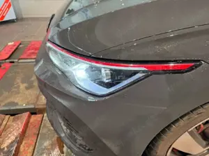 Volkswagen Golf GTI VIII 2.0 TSI Clubsport Navi+HeadUp+++ Bild 5