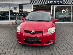 Toyota Auris Life