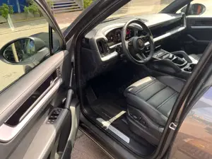 Porsche Cayenne Coupe E-Hyb. #SPORTDESIGN! 22"EXCLUSIVE! Bild 4