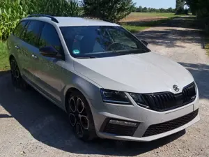 Skoda Octavia Octavia Combi 2.0 TSI DSGRS60