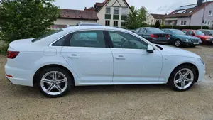 Audi A4 2.0TDI Lim. S-line LED Camera virtual cockpit Bild 5