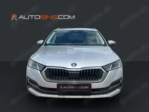 Skoda Octavia 2.0 TDI DSG Scout 4x4*Head-up-Display* Bild 2