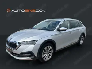 Skoda Octavia 2.0 TDI DSG Scout 4x4*Head-up-Display* Bild 3