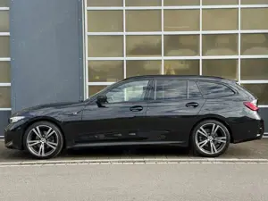 BMW 320 d xDrive M-SPORT FACELIFT AHK Innovation ACC HuD Bild 5