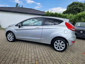 Ford Fiesta Trend/86000 Km. Shf/2 Hand/Ölservice neu/ Bild 2