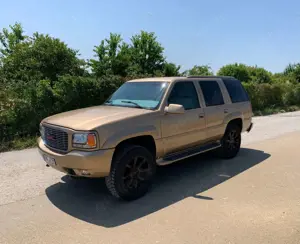 GMC Yukon Denali