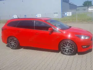 Ford Focus Focus Turnier 2.0 TDCi Start-Stopp-System ST-Line