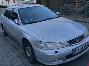 Honda Accord Accord 2.0i Aero Deck LS Bild 1