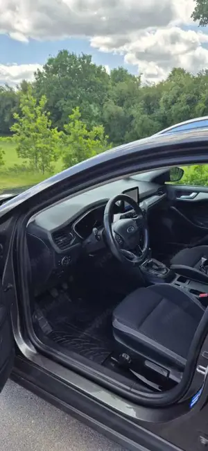 Ford Focus Focus Turnier 1.0 EcoBoost Start-Stopp-System ACTI