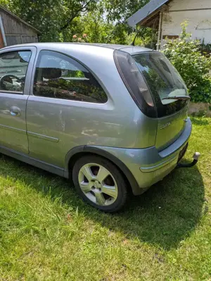 Opel Corsa Corsa  3-Türer 1.0 12V Enjoy Bild 2