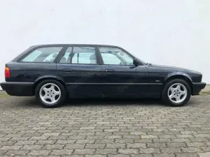 BMW 520 520i E34 touring Executive Klima/Leder/Alufelgen.. Bild 4