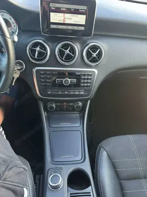 Mercedes-Benz A 200 CDI 7G-DCT AMG Line