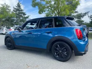 MINI Cooper MINI 5-TÜRER Aut. Classic Trim
