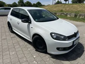 Volkswagen Golf Highline R-Line  / Sportpaket TÜV NEU