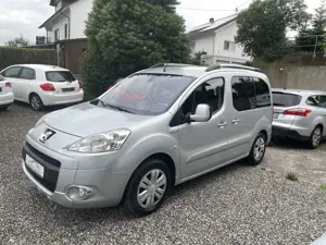 Peugeot Partner Tepee 120 VTi Premium Bild 2