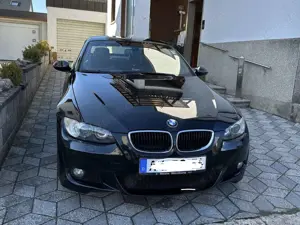 BMW 320 320i Bild 3