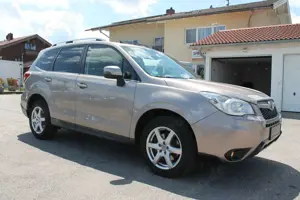Subaru Forester 2,0D Aut. Exclusive PANORAMA RFK AHK Bild 3