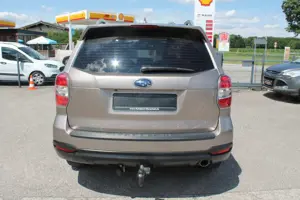 Subaru Forester 2,0D Aut. Exclusive PANORAMA RFK AHK Bild 5