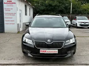 Skoda Superb Combi Ambition/Navi/SHZ/Xenon/AHK/ACC