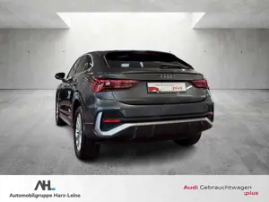 Audi Q3 Sportback 35 TFSI S line S-tronic LED Navi AHK Pan Bild 3