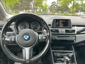 BMW 220 220d Active Tourer Sport-Aut. Sport Line Bild 5