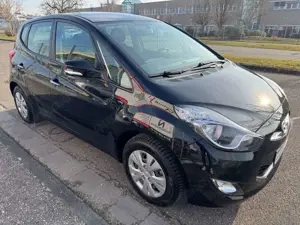Hyundai iX20 *Sitzheizung*PDC vorne u. hinten*el. Spiegel Bild 3