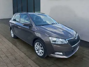 Skoda Fabia Combi DSG Ambition*ACC*BC*BT* Klima Einparkhilfe