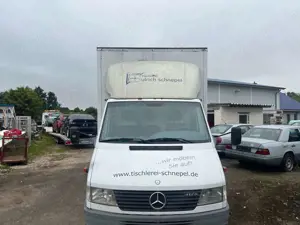 Mercedes-Benz Sprinter 412 D 904.412 Bild 2