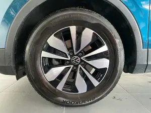 Volkswagen Tiguan 2.0 TDI DSG Move AHK+NAVI+SHZ+STANDHEIZUNG Bild 3