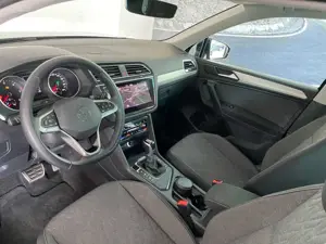 Volkswagen Tiguan 2.0 TDI DSG Move AHK+NAVI+SHZ+STANDHEIZUNG Bild 4
