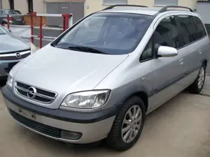 Opel Zafira Basis Bild 3